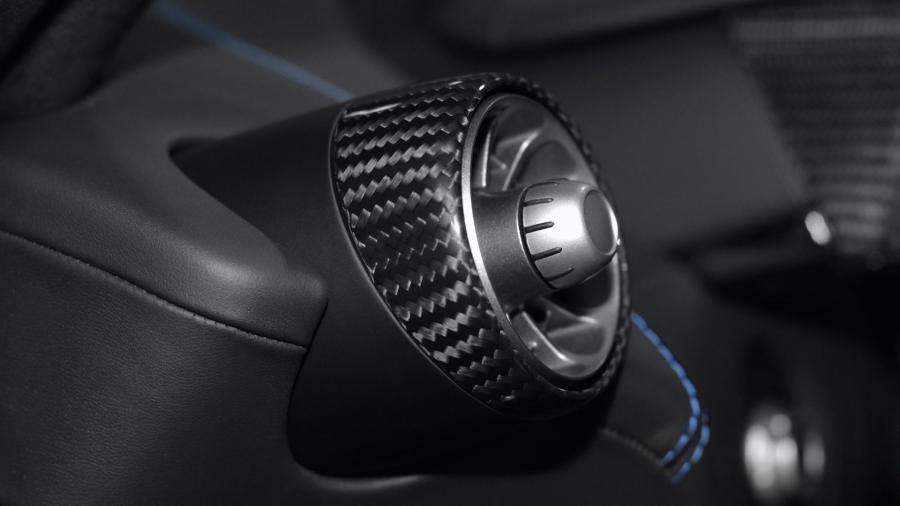 Детали интерьера McLaren MSO 650S Can-Am 2016 года  (фото 4 из 12)